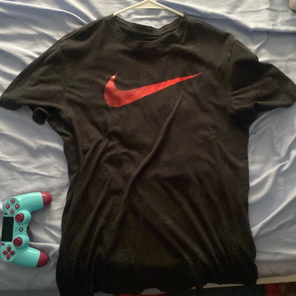 Nike TEE